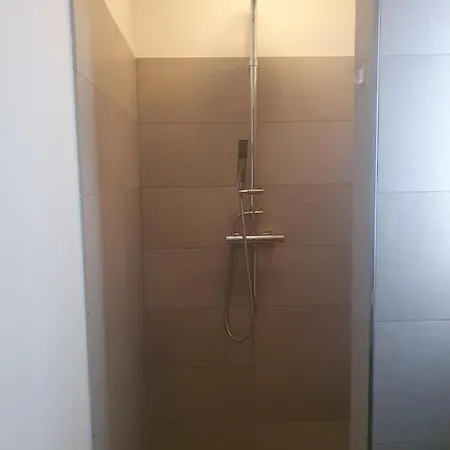 Klein Appartementje Zonder Keuken In Het Centrum Sleep At Hamtingh's 3*