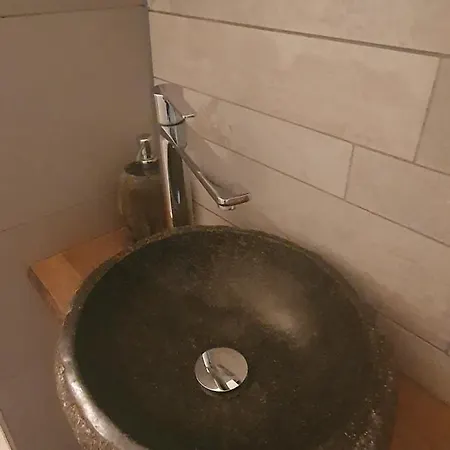 Klein Appartementje Zonder Keuken In Het Centrum Sleep At Hamtingh's