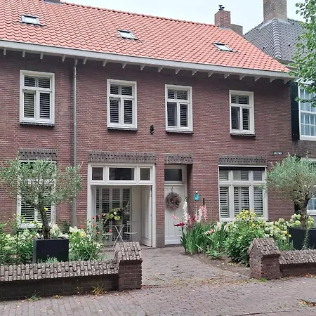 Klein Appartementje Zonder Keuken In Het Centrum Sleep At Hamtingh's B&B