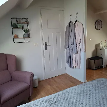 Klein Appartementje Zonder Keuken In Het Centrum Sleep At Hamtingh's B&B 3*