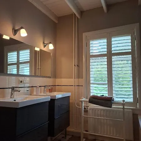 B&B Klein Appartementje Zonder Keuken In Het Centrum Sleep At Hamtingh's 3*