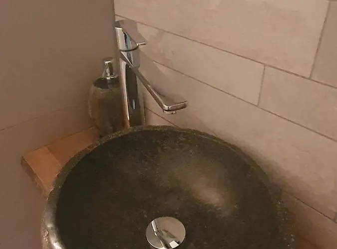 Klein Appartementje Zonder Keuken In Het Centrum Sleep At Hamtingh's